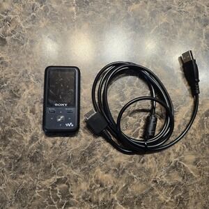 Sony Walkman NWZ-S615F Digital Media Player *** WORKING ***